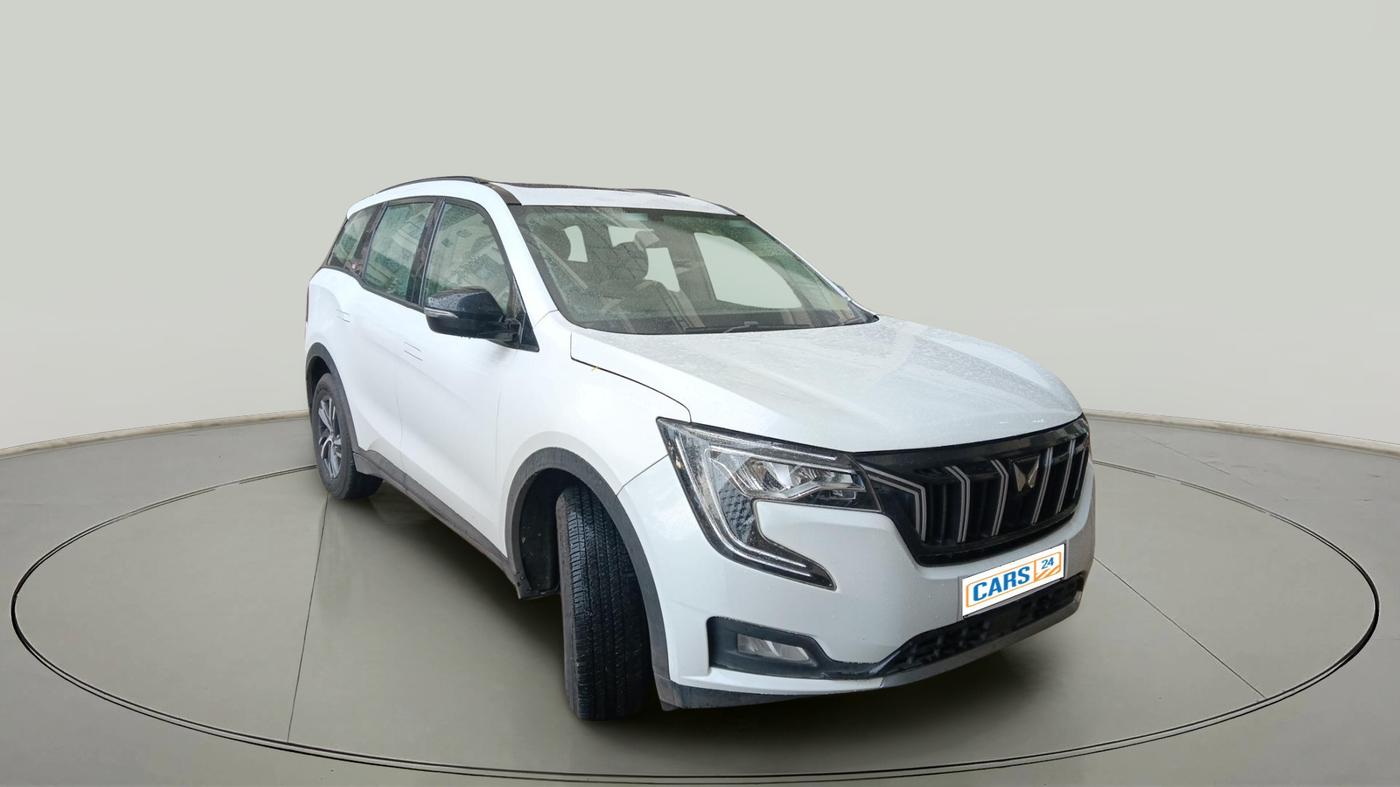2022 Mahindra XUV700 AX 5 P MT 7 STR, Petrol, Manual, 90,521 km, exterior