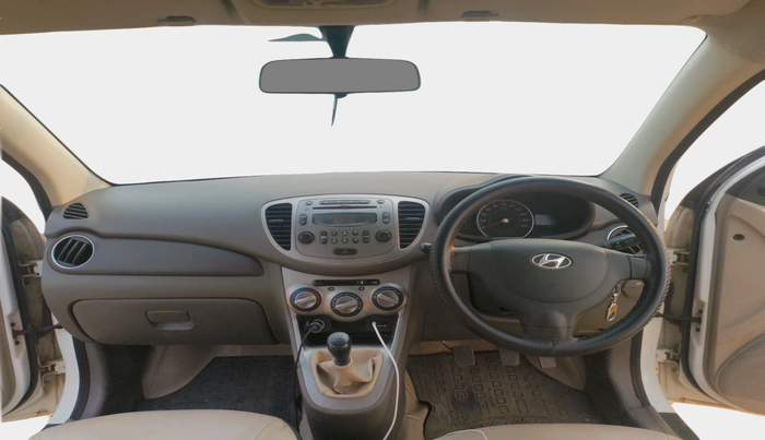 2015 Hyundai i10 SPORTZ 1.1, Petrol, Manual, 52,036 km, interior