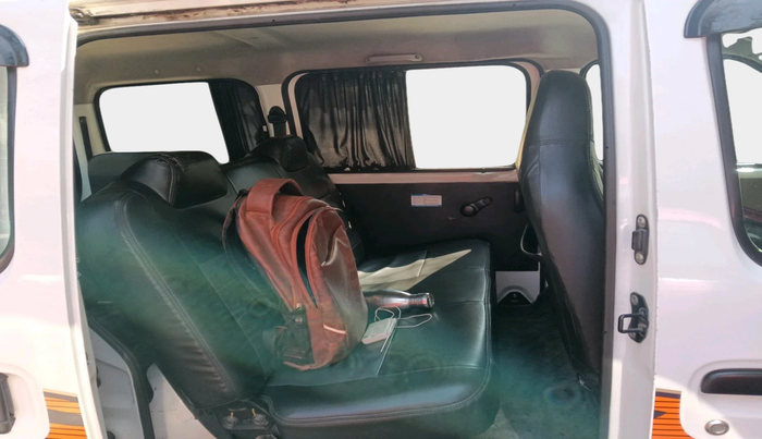 2022 Maruti Eeco 5 STR AC CNG (O), Petrol, Manual, 56,392 km, interior