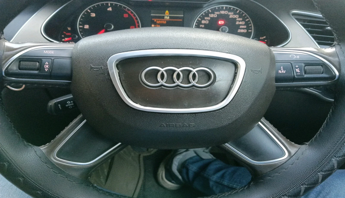 2013 Audi A4 2.0 TDI PREMIUM PLUS, Diesel, Automatic, 96,700 km, interior