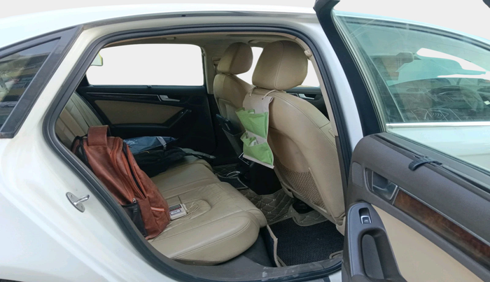 2013 Audi A4 2.0 TDI PREMIUM PLUS, Diesel, Automatic, 96,700 km, interior