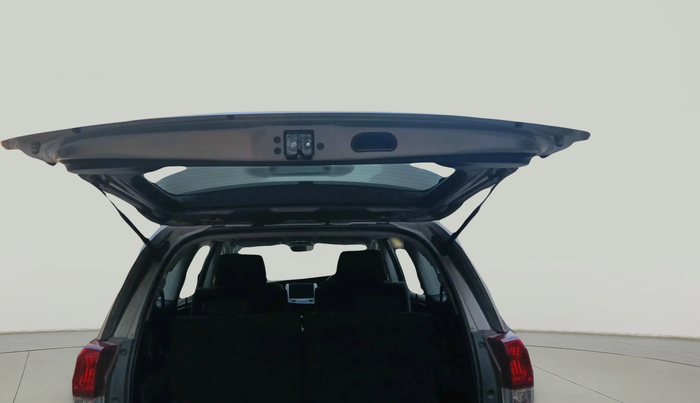 2019 Toyota Innova Crysta 2.4 VX 7 STR, Diesel, Manual, 1,23,052 km, exterior