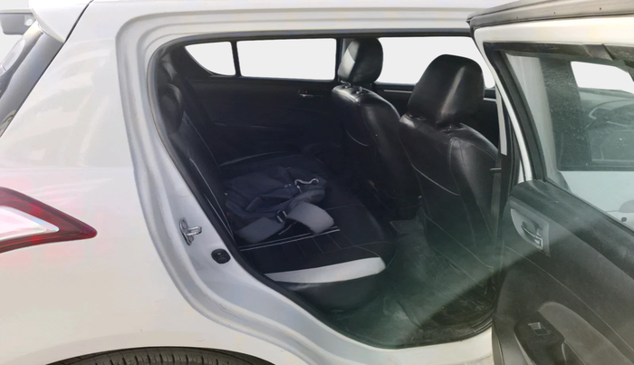 2017 Maruti Swift ZDI, Diesel, Manual, 1,00,174 km, interior