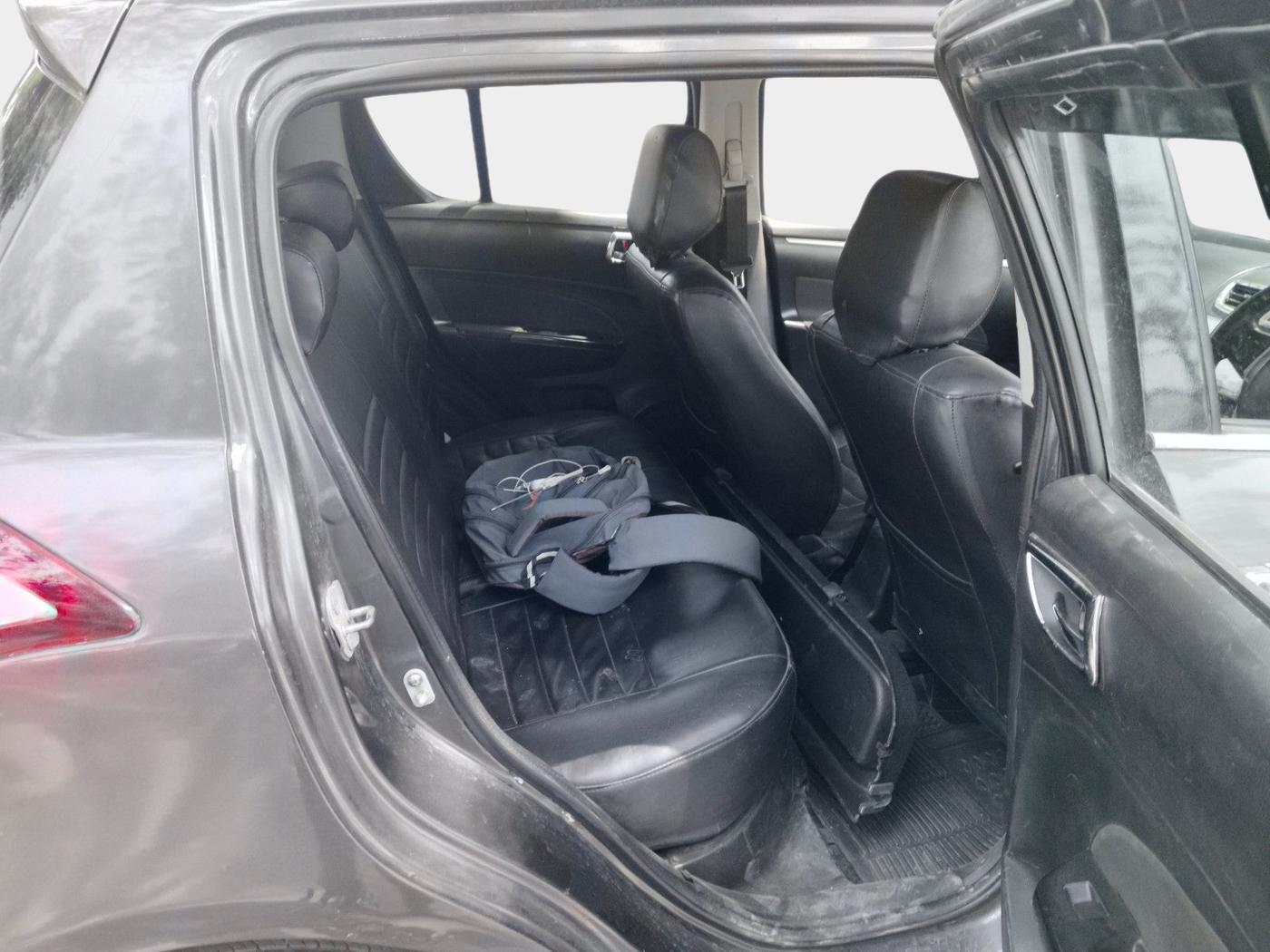2013 Maruti Swift ZDI, Diesel, Manual, 1,06,538 km, interior