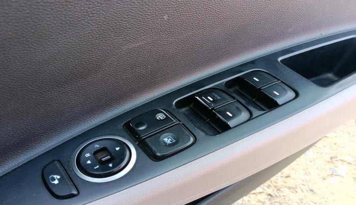 2015 Hyundai i10 ASTA 1.2, Petrol, Manual, 56,037 km, interior