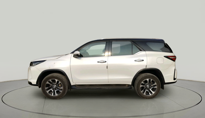 2023 Toyota Fortuner 4X2 AT 2.8 LEGENDER, Diesel, Automatic, 93,589 km, exterior