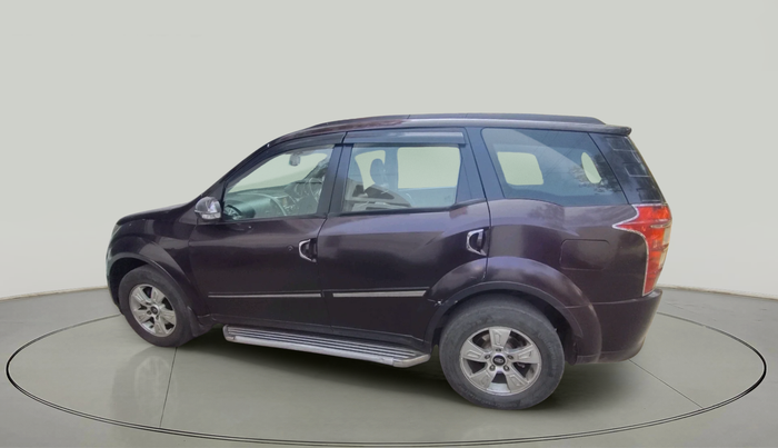 2013 Mahindra XUV500 W8, Diesel, Manual, 2,43,028 km, exterior