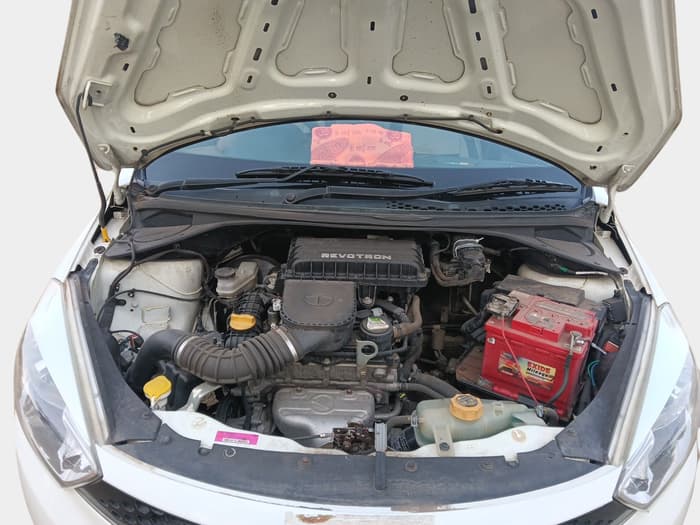 2017 Tata Tiago XT PETROL, Petrol, Manual, 78,898 km, exterior