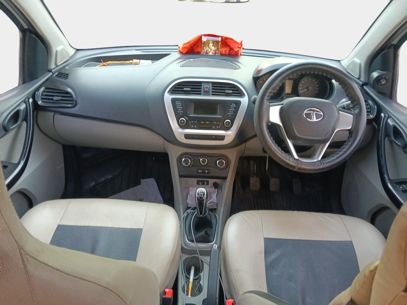2017 Tata Tiago XT PETROL, Petrol, Manual, 78,898 km, interior