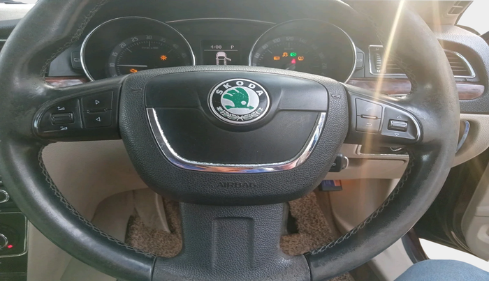 2011 Skoda Superb ELEGANCE 2.0 TDI CR AT, Diesel, Automatic, 91,150 km, interior