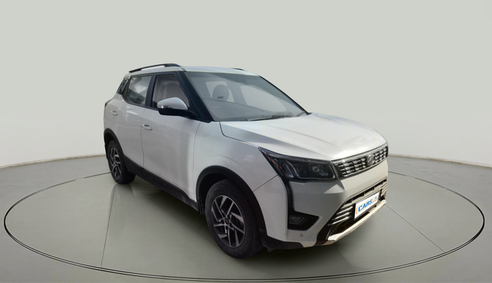 2022 Mahindra XUV300 W8 (O) 1.5 DIESEL, Diesel, Manual, 28,260 km, exterior