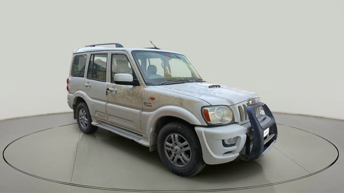 2013 Mahindra Scorpio VLX 2WD AIRBAG BS-III, Diesel, Manual, 1,71,782 km, exterior