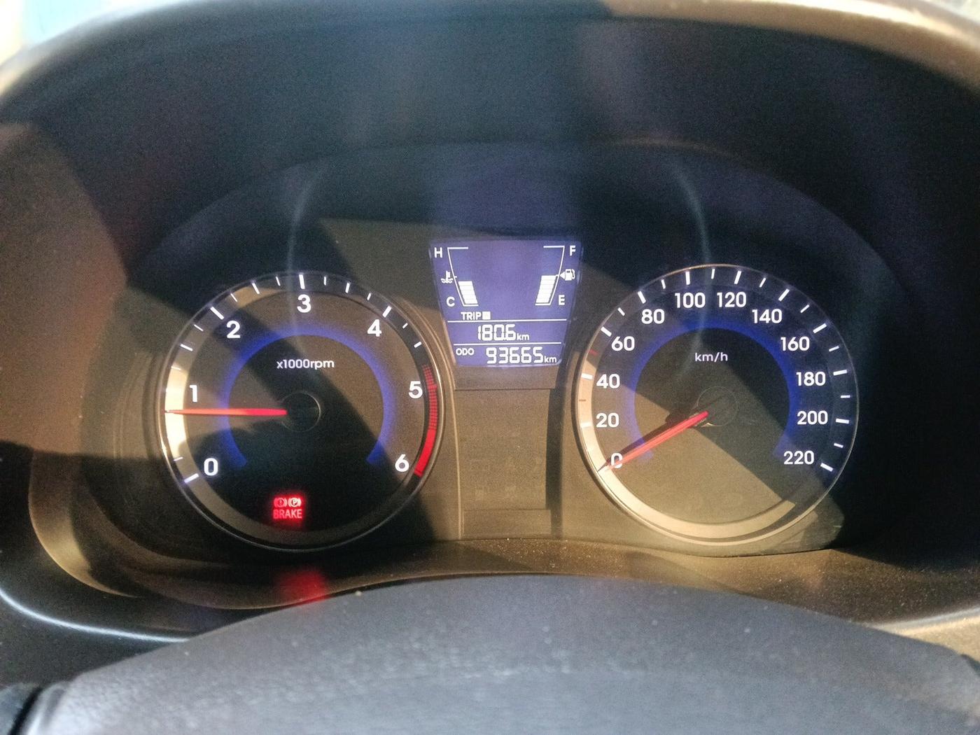 2014 Hyundai Verna FLUIDIC 1.6 CRDI SX, Diesel, Manual, 93,665 km, interior