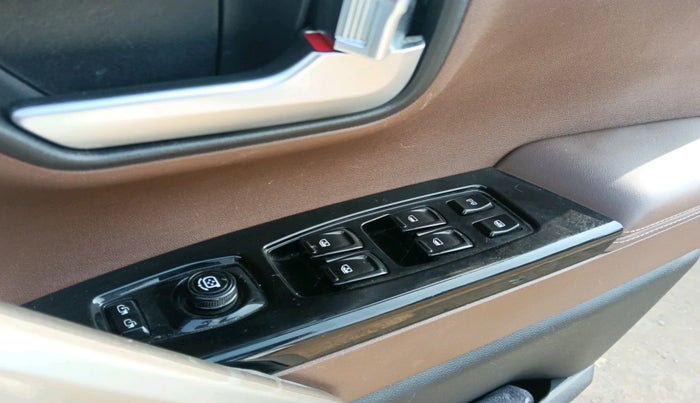 2023 Mahindra SCORPIO-N Z8 L DIESEL AT 2WD 7 STR, Diesel, Automatic, 31,051 km, interior