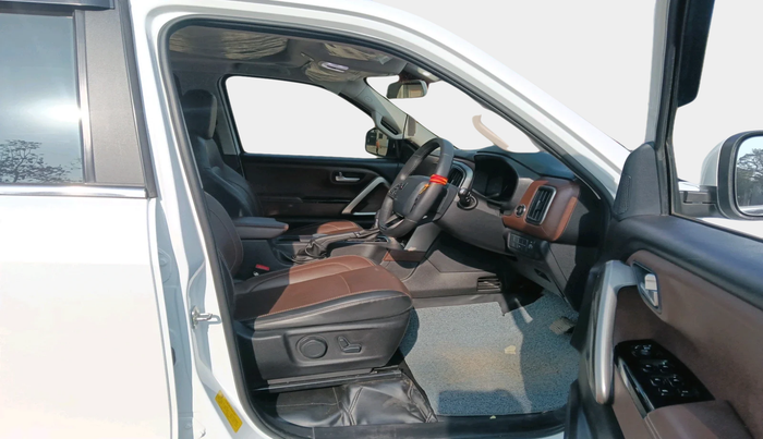 2023 Mahindra SCORPIO-N Z8 L DIESEL AT 2WD 7 STR, Diesel, Automatic, 31,051 km, interior