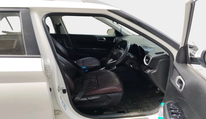 2021 Hyundai VENUE S+ 1.2, Petrol, Manual, 51,241 km, interior