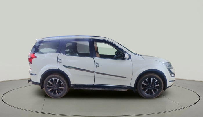 2019 Mahindra XUV500 W11 AT, Diesel, Automatic, 88,251 km, exterior