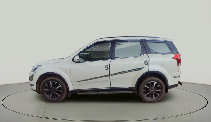 2019 Mahindra XUV500 W11 AT, Diesel, Automatic, 88,251 km, exterior