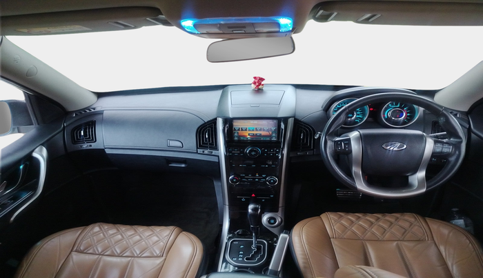 2019 Mahindra XUV500 W11 AT, Diesel, Automatic, 88,251 km, interior
