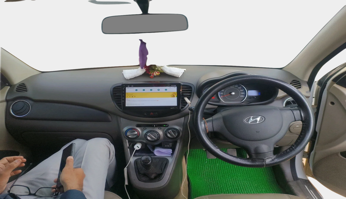 2016 Hyundai i10 SPORTZ 1.1, Petrol, Manual, 48,740 km, interior