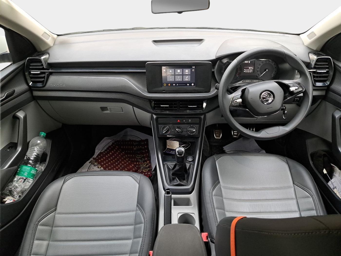 2022 Skoda KUSHAQ ACTIVE 1.0L TSI MT, Petrol, Manual, 18,673 km, interior