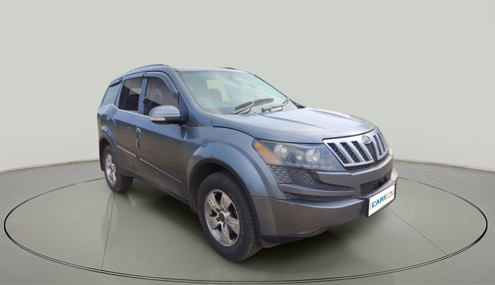 2015 Mahindra XUV500 W8, Diesel, Manual, 62,620 km, exterior