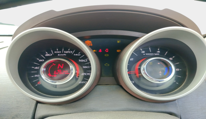 2015 Mahindra XUV500 W8, Diesel, Manual, 62,620 km, interior