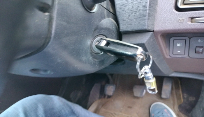 2012 Mahindra XUV500 W6, Diesel, Manual, 1,13,742 km, interior