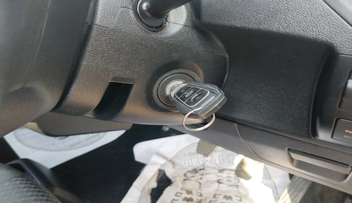 2018 Mahindra KUV 100 NXT K8 D 5 STR, Diesel, Manual, 93,715 km, interior