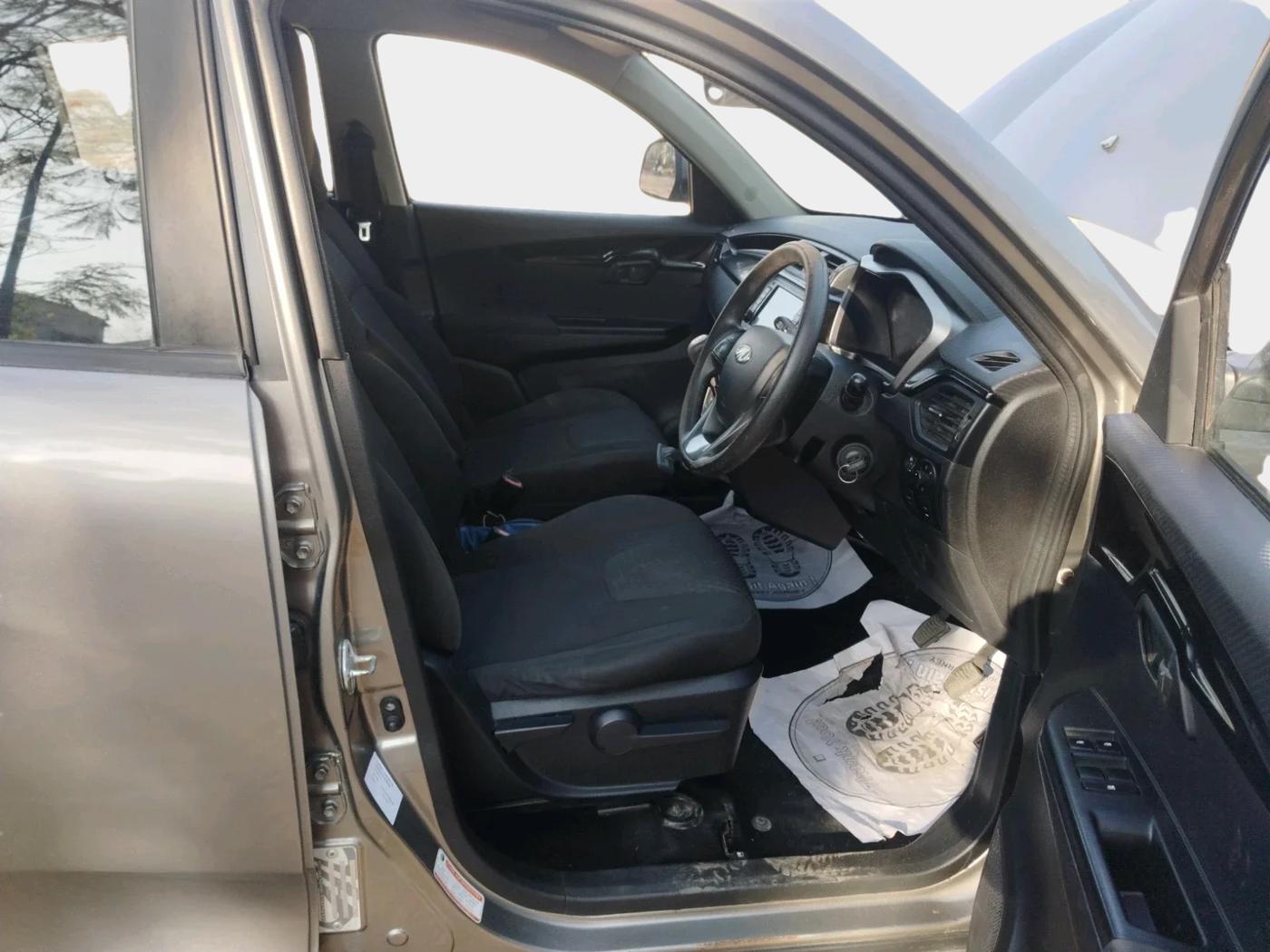 2018 Mahindra KUV 100 NXT K8 D 5 STR, Diesel, Manual, 93,715 km, interior