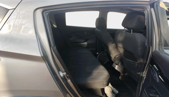 2018 Mahindra KUV 100 NXT K8 D 5 STR, Diesel, Manual, 93,715 km, interior