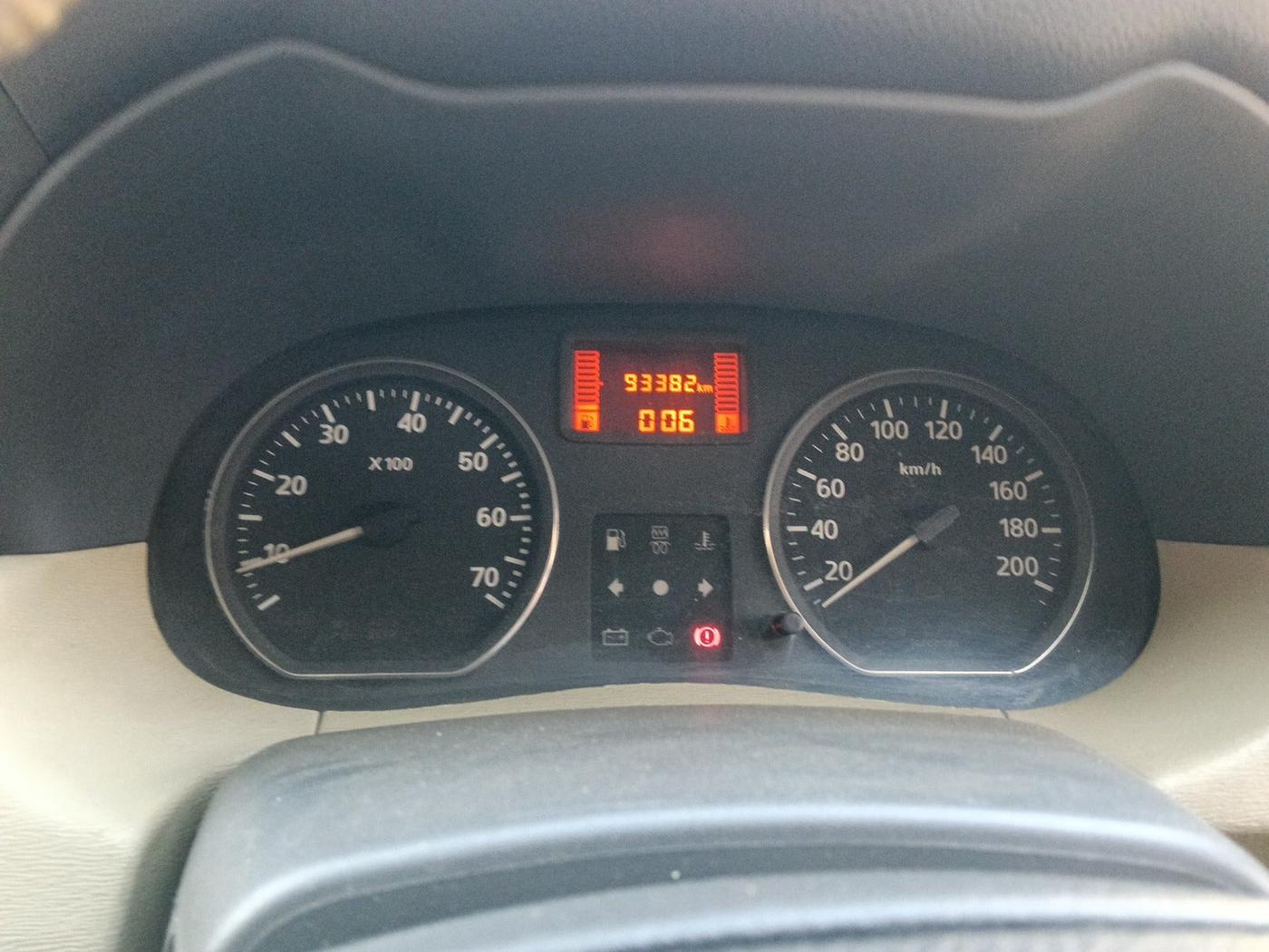 2014 Nissan Terrano XL (D), Diesel, Manual, 93,382 km, interior