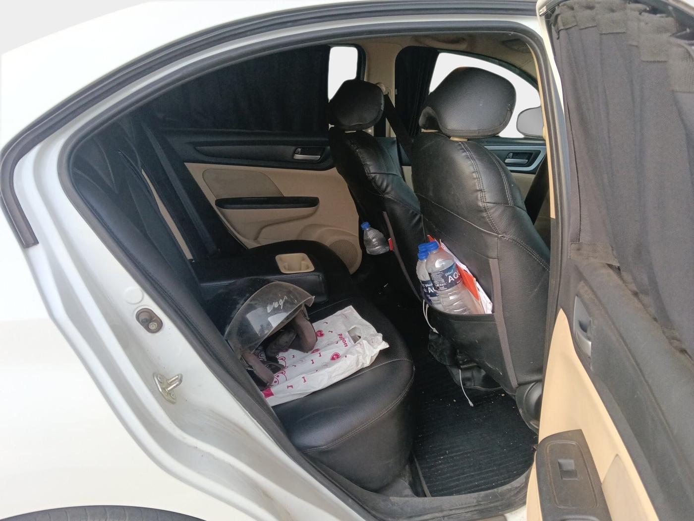 2023 Honda Amaze 1.2L I-VTEC VX CVT, Petrol, Automatic, 47,983 km, interior