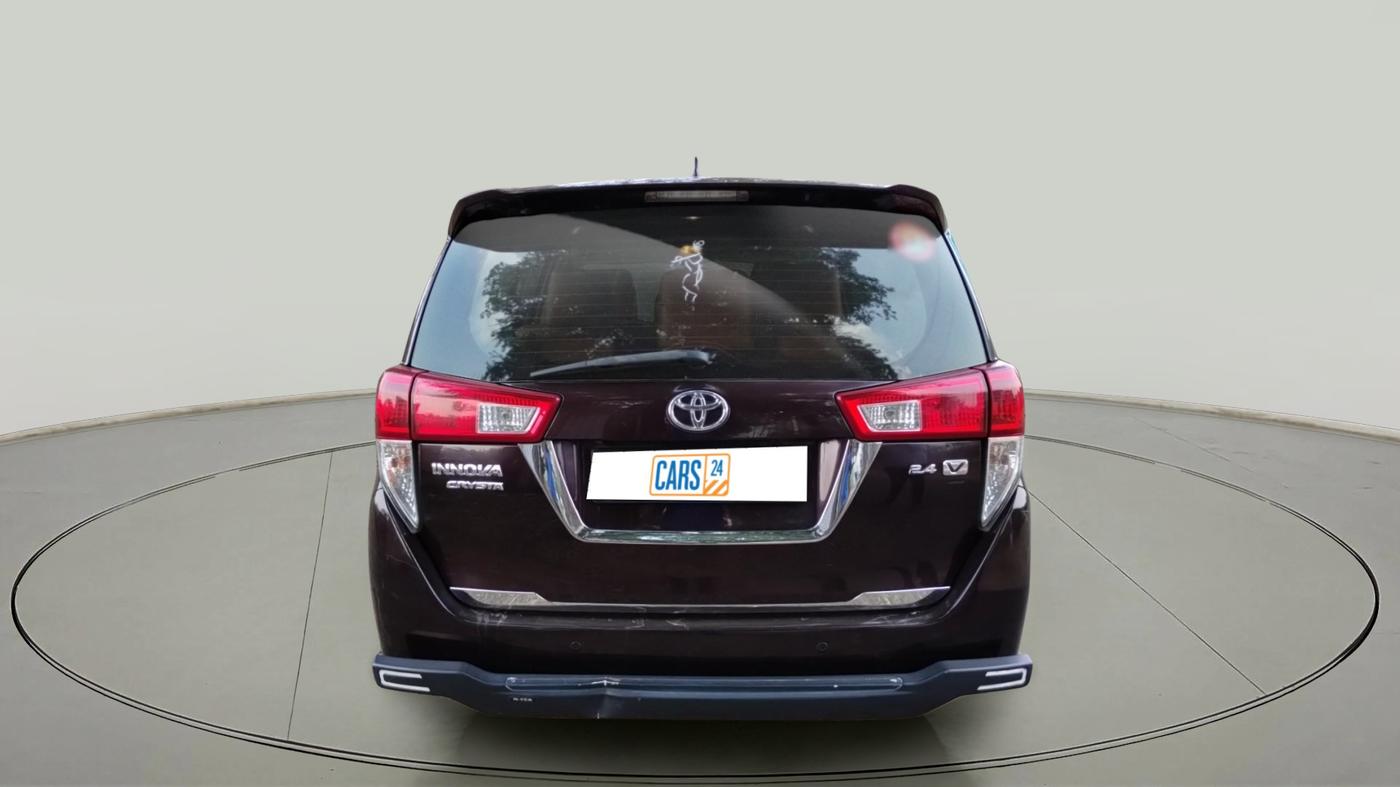 2017 Toyota Innova Crysta 2.4 VX 8 STR, Diesel, Manual, 1,14,880 km, exterior