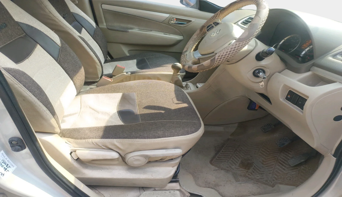 2015 Maruti Ertiga ZDI, Diesel, Manual, 1,50,671 km, interior