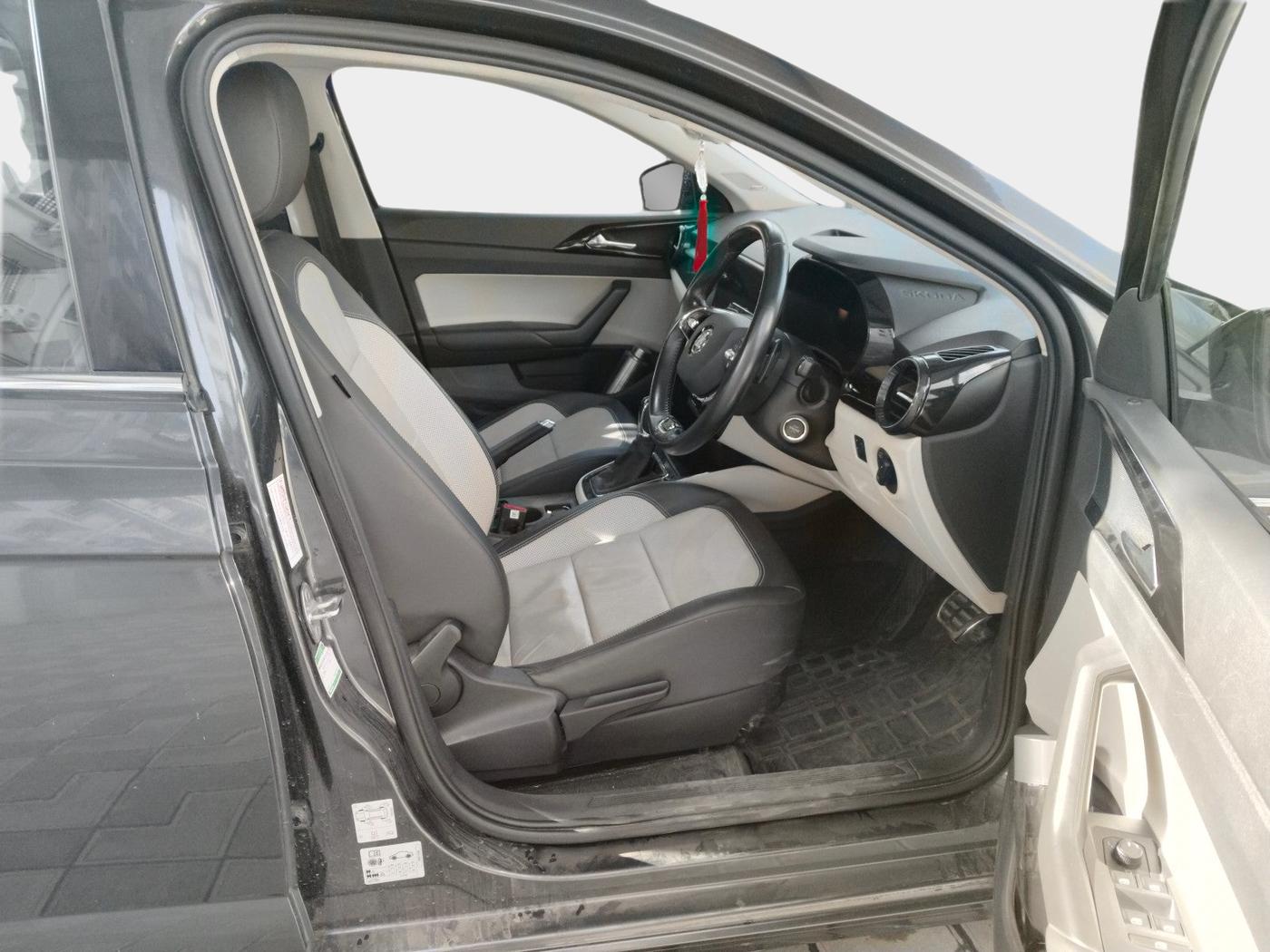 2022 Skoda SLAVIA STYLE 1.5L TSI DSG, Petrol, Automatic, 31,200 km, interior
