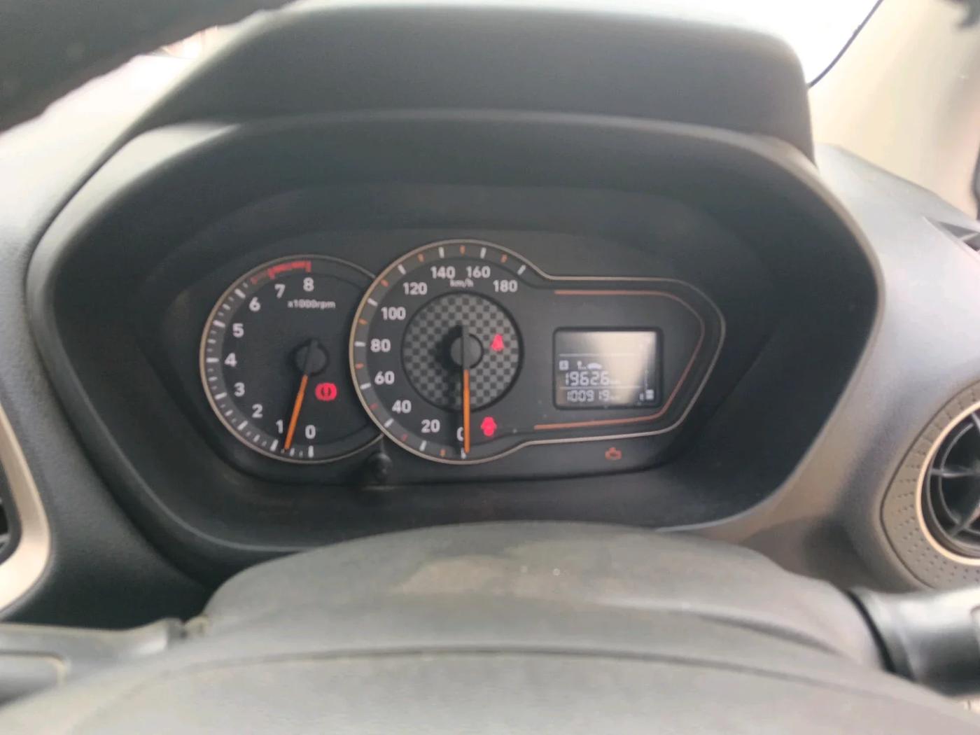 2018 Hyundai NEW SANTRO SPORTZ MT, CNG, Manual, 1,00,919 km, interior