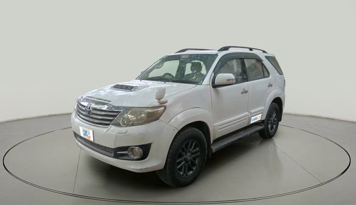 2013 Toyota Fortuner 3.0 4X2 AT, Diesel, Automatic, 1,48,394 km, exterior