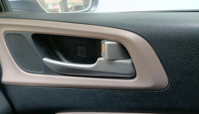 2016 Hyundai Elite i20 MAGNA 1.4 CRDI, Diesel, Manual, 1,18,922 km, interior