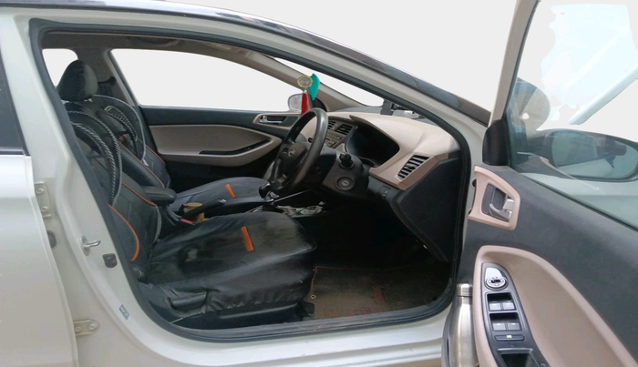 2016 Hyundai Elite i20 MAGNA 1.4 CRDI, Diesel, Manual, 1,18,922 km, interior