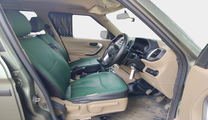 2023 Mahindra BOLERO NEO N 10 (O), Diesel, Manual, 29,600 km, interior
