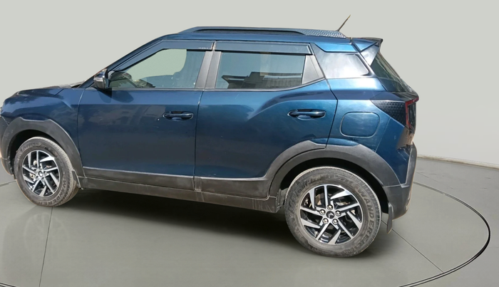 2025 Mahindra XUV 3XO AX5 1.5 Turbo Diesel, Diesel, Manual, 22,573 km, exterior