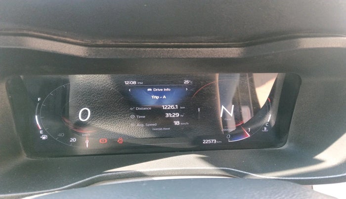 2025 Mahindra XUV 3XO AX5 1.5 Turbo Diesel, Diesel, Manual, 22,573 km, interior