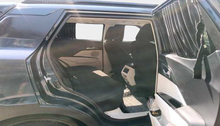 2025 Mahindra XUV 3XO AX5 1.5 Turbo Diesel, Diesel, Manual, 22,573 km, interior