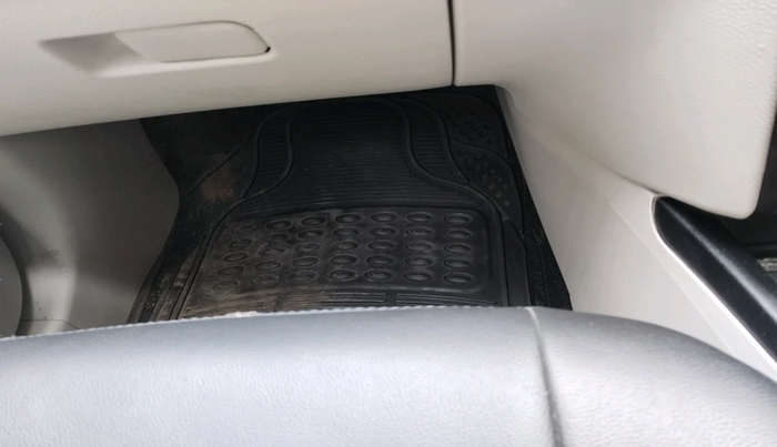 2019 Mahindra XUV300 W6 1.5 DIESEL, Diesel, Manual, 77,594 km, interior