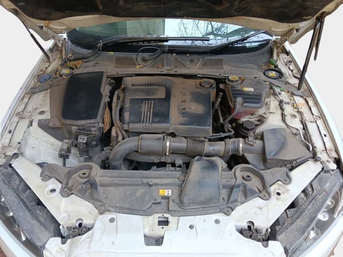 2013 Jaguar XF 2.2 DIESEL LUXURY, Diesel, Automatic, 1,36,367 km, exterior