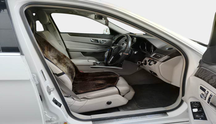 2014 Mercedes Benz E Class E 250 CDI AVANTGARDE, Diesel, Automatic, 1,26,992 km, interior