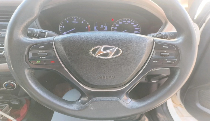 2015 Hyundai Elite i20 SPORTZ 1.4 CRDI, Diesel, Manual, 1,13,326 km, interior