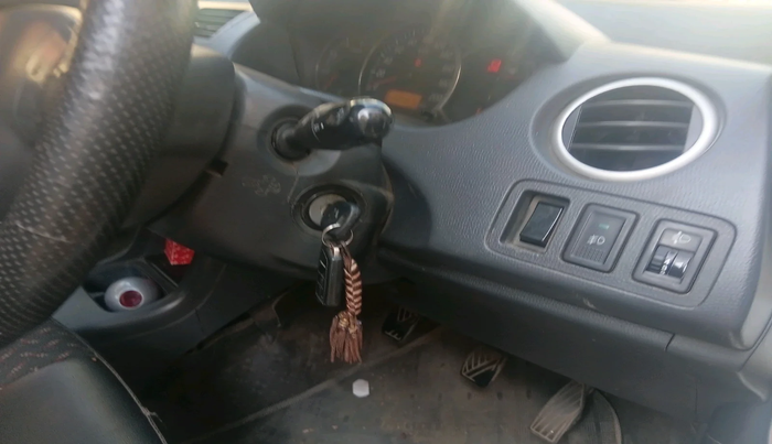 2011 Maruti Swift VDI, Diesel, Manual, 2,20,272 km, interior