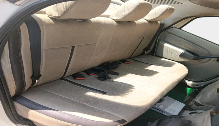 2012 Mahindra Verito 1.5 D6, Diesel, Manual, 1,32,882 km, interior